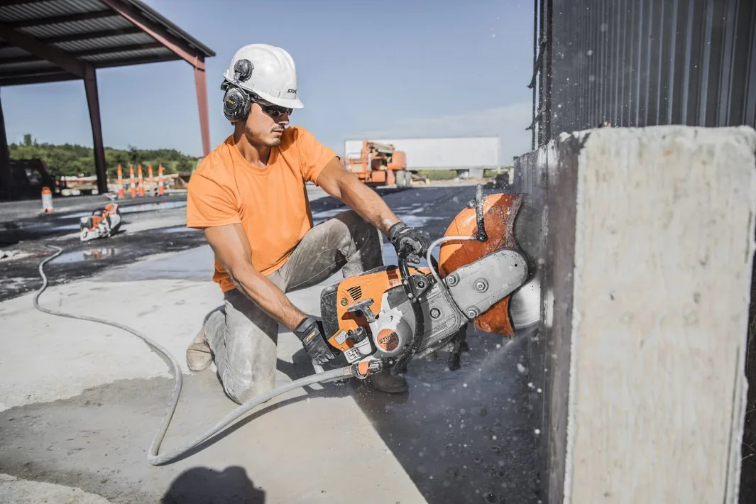 STIHL cut-off saw cutting concrete